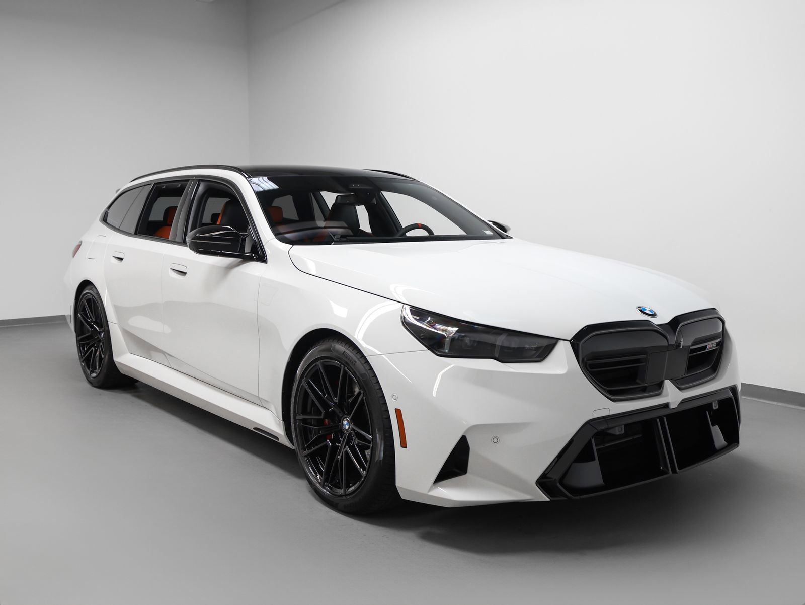 Used 2025 BMW M5 Touring w/ M Driver's Package AWD/4WD image 10