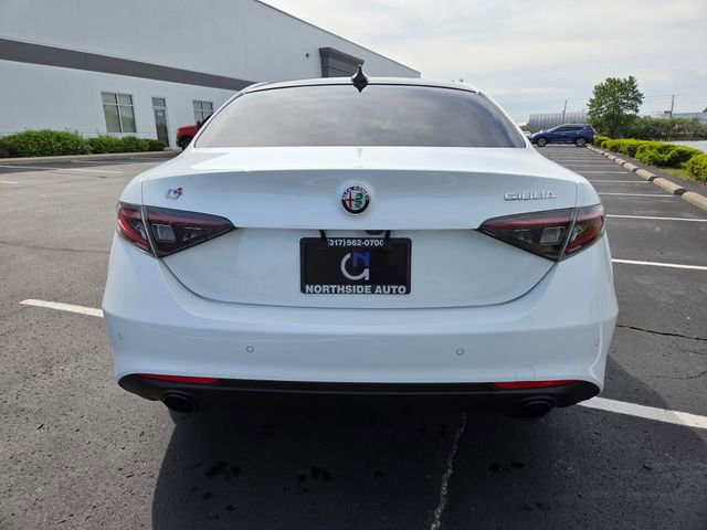 Used 2024 Alfa Romeo Giulia Ti AWD/4WD image 21