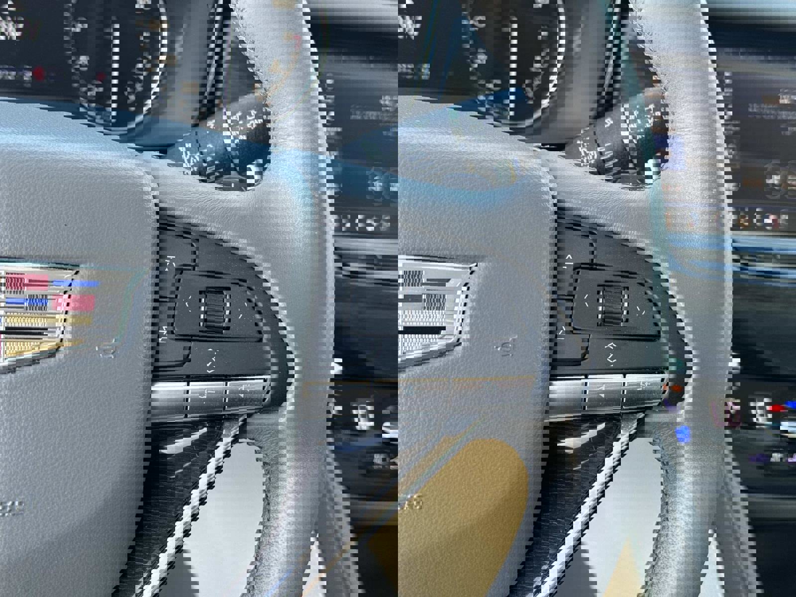 Used 2021 Cadillac XT6 Premium Luxury image 32