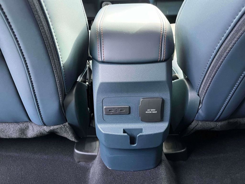 Used 2025 Ford Maverick Lariat image 4