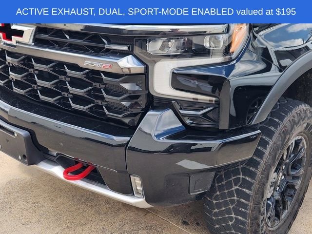 Used 2024 Chevrolet Silverado 1500 ZR2 w/ Technology Package image 11