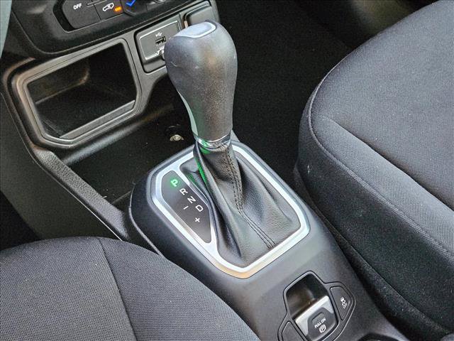 Used 2020 Jeep Renegade Latitude FWD image 12