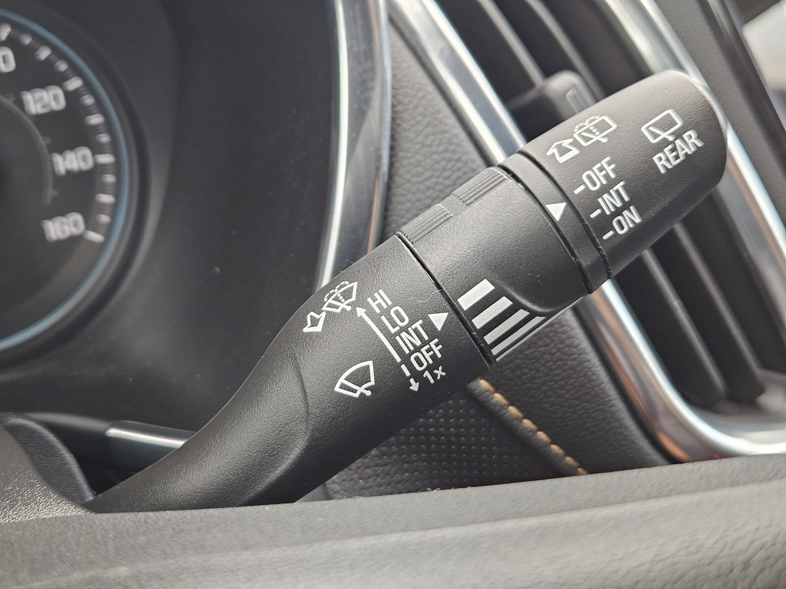Certified 2023 Chevrolet Equinox Premier FWD image 28