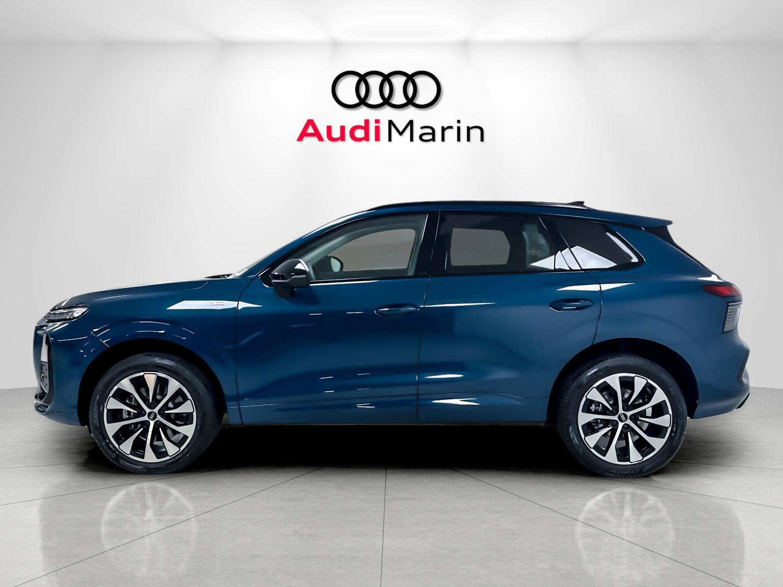 New 2026 Audi Q3 quattro 2.0T AWD/4WD image 2