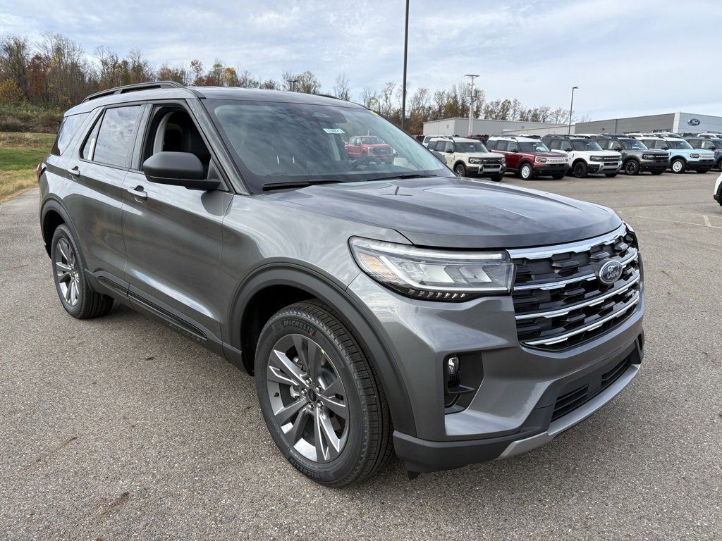 New 2026 Ford Explorer Active w/ Active Comfort Package image 7