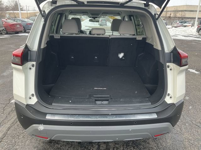 Used 2023 Nissan Rogue SV image 30