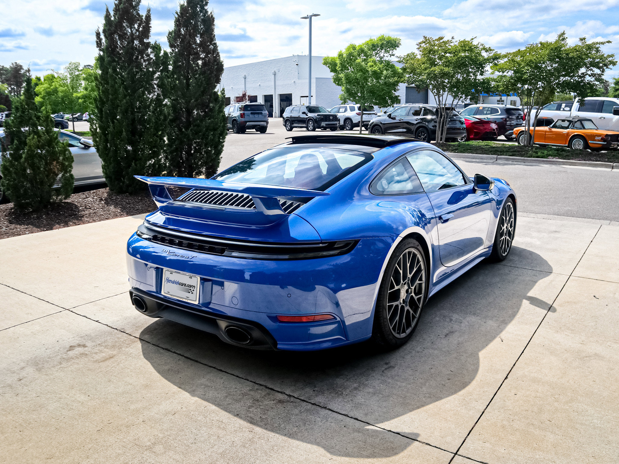 Used 2025 Porsche 911 Carrera T RWD image 10