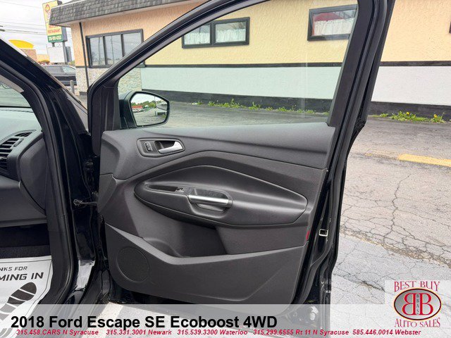 Used 2018 Ford Escape SE w/ SE Sync 3 Package AWD/4WD image 16