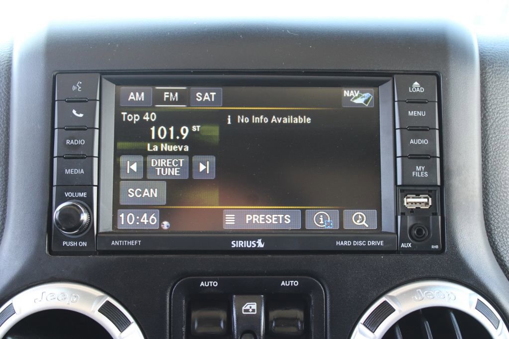 Used 2015 Jeep Wrangler Unlimited Sahara AWD/4WD image 18