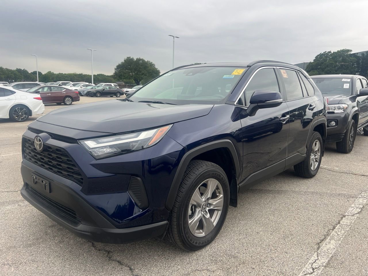 Used 2025 Toyota RAV4 XLE w/ Convenience Package FWD image 1