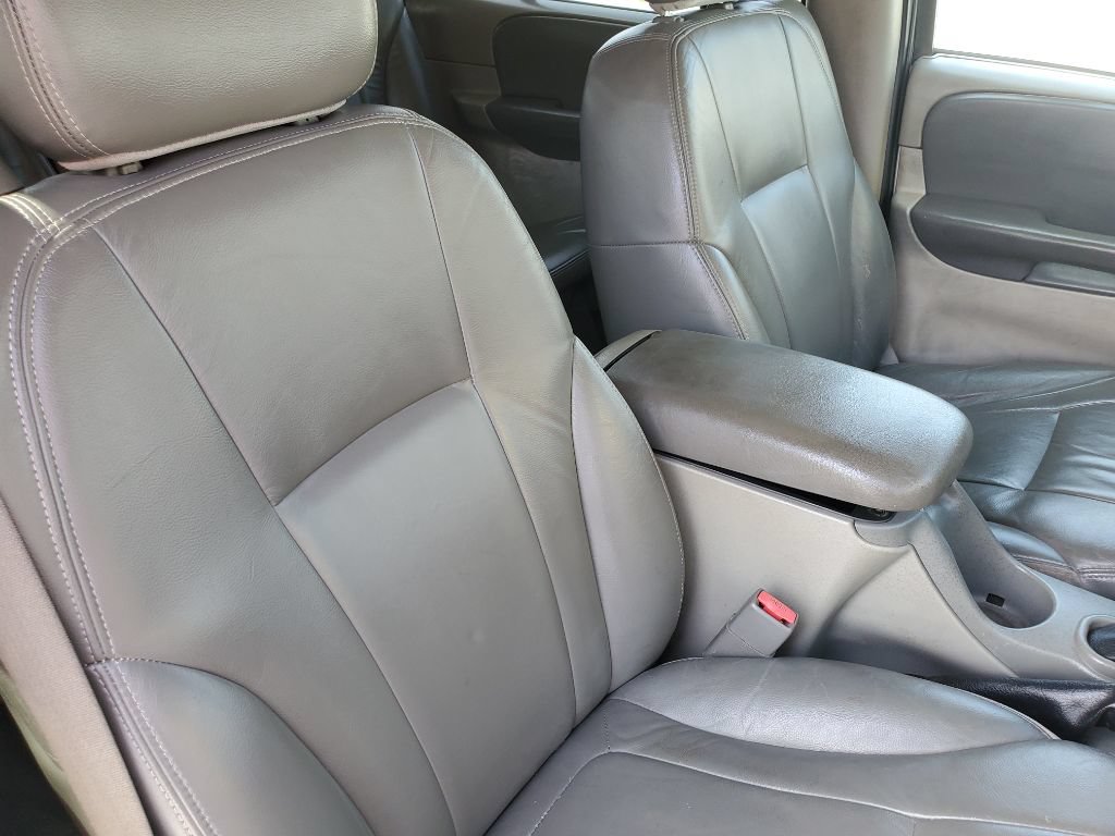 Used 2004 Chevrolet TrailBlazer 4WD w/ LT Preferred Equipment Group image 39