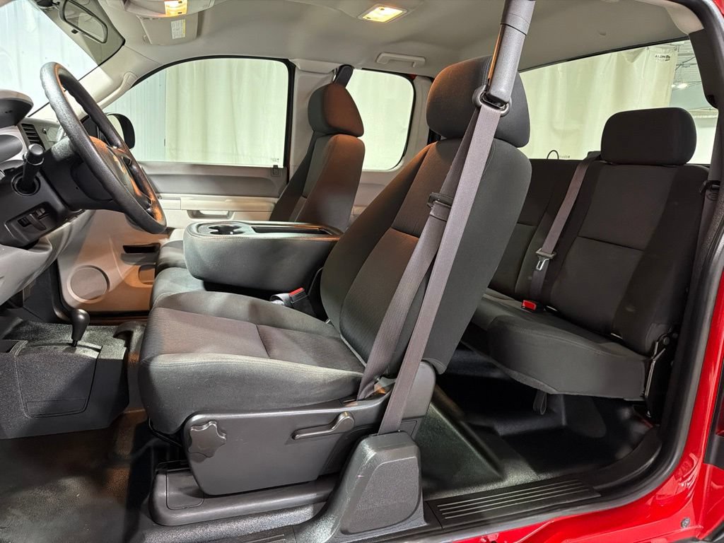 Used 2013 Chevrolet Silverado 2500 W/T AWD/4WD image 5