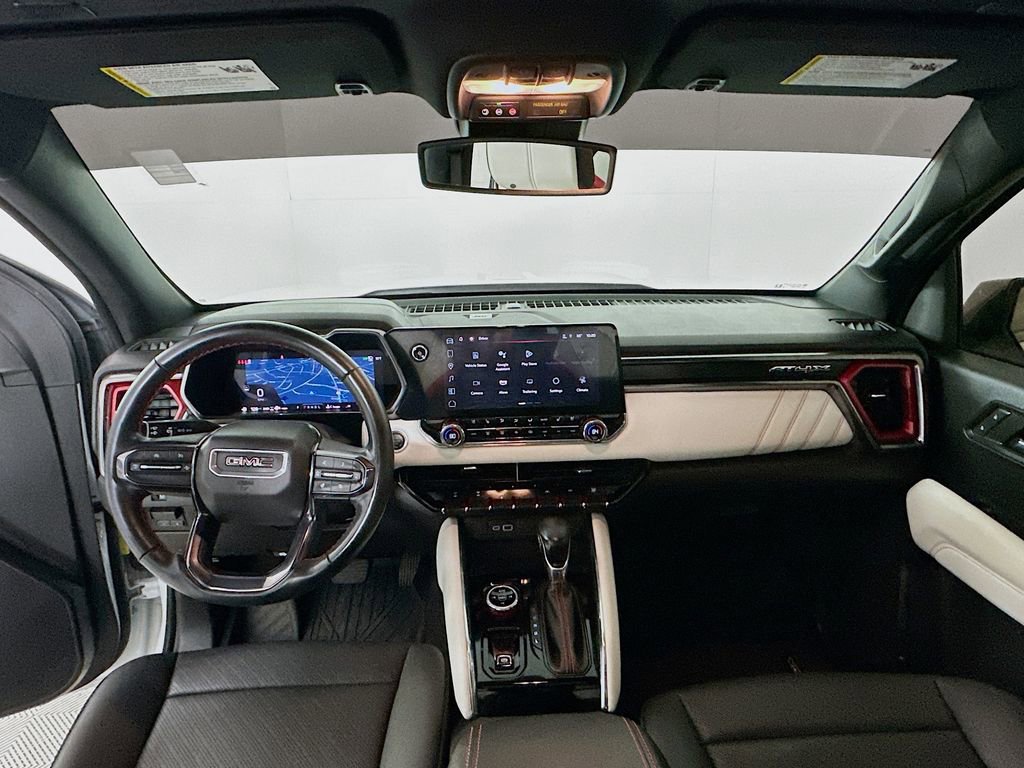 Used 2024 GMC Canyon AT4X image 3
