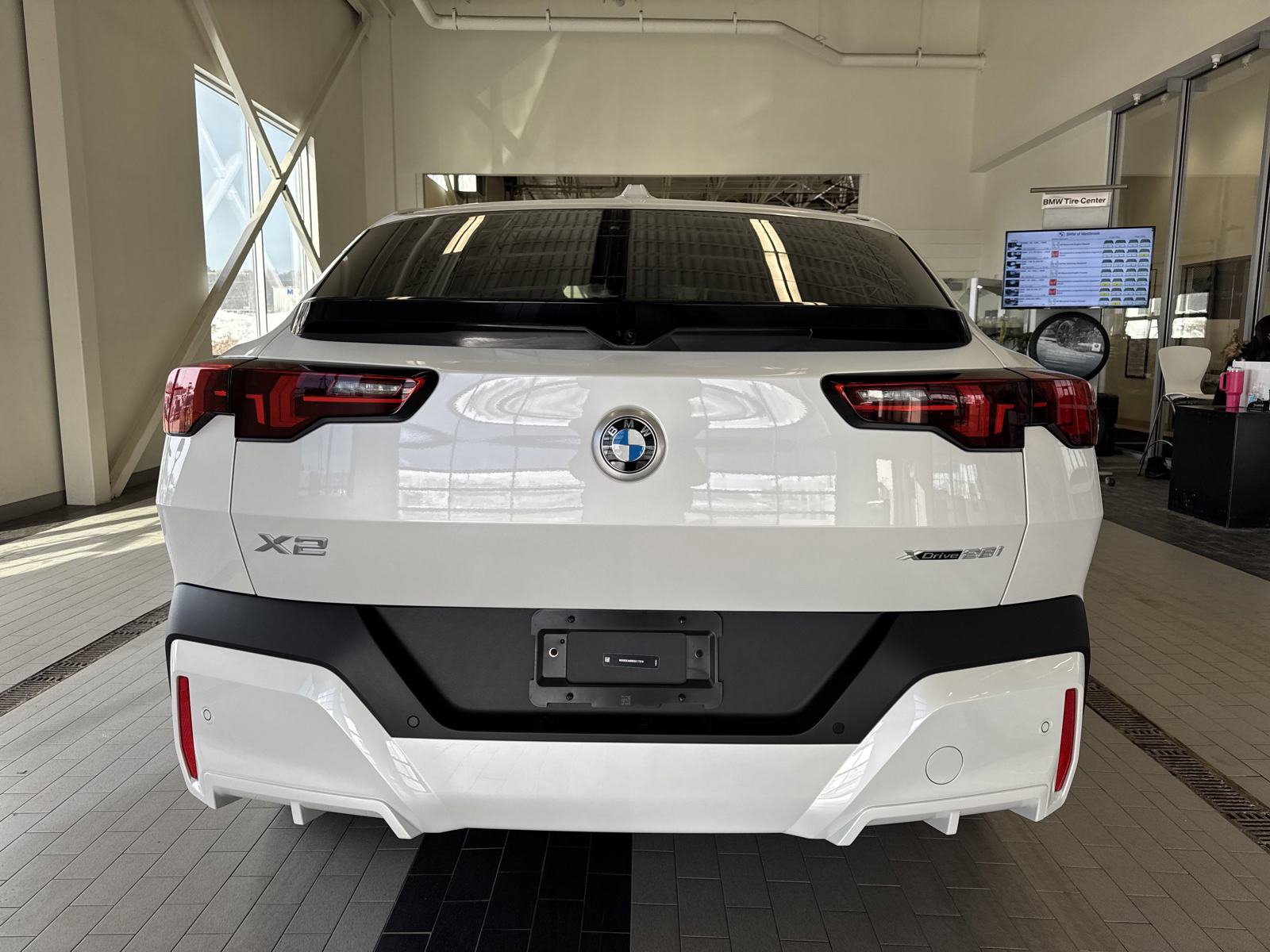 Used 2025 BMW X2 xDrive28i w/ Convenience Package image 6