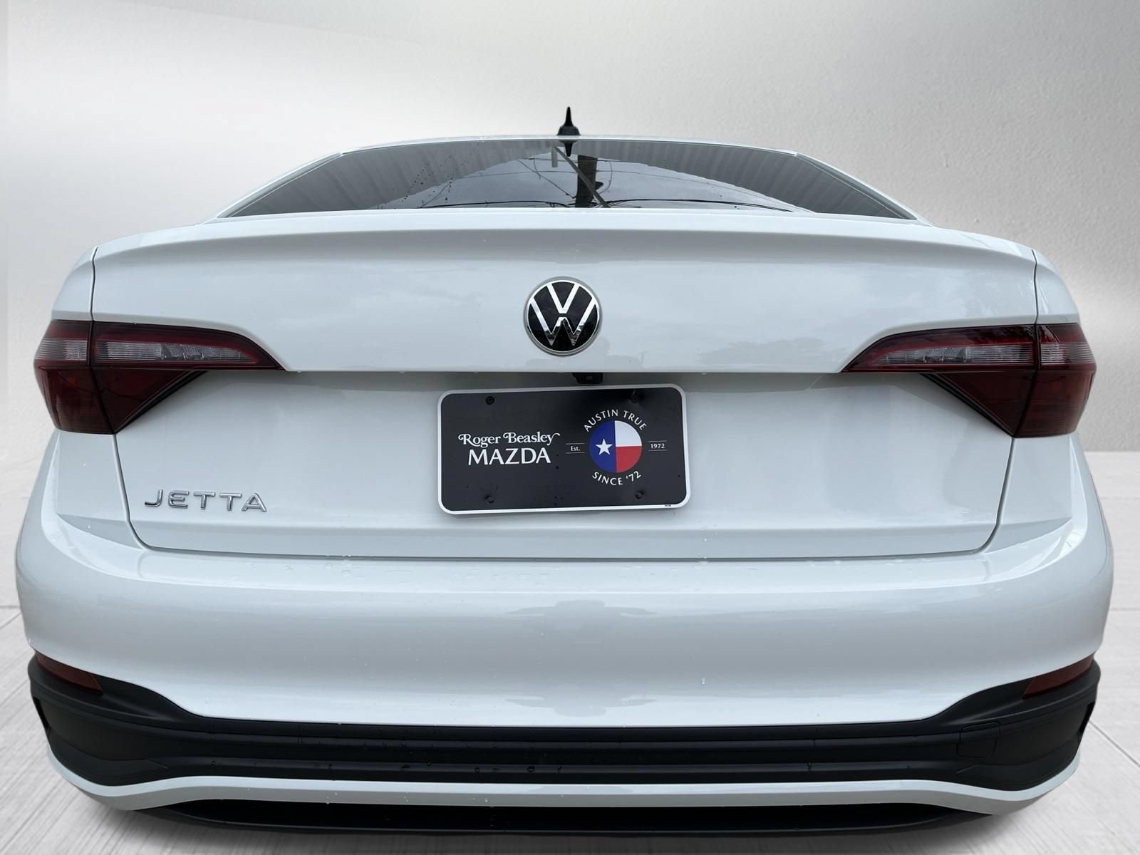 Used 2024 Volkswagen Jetta Sport FWD image 7