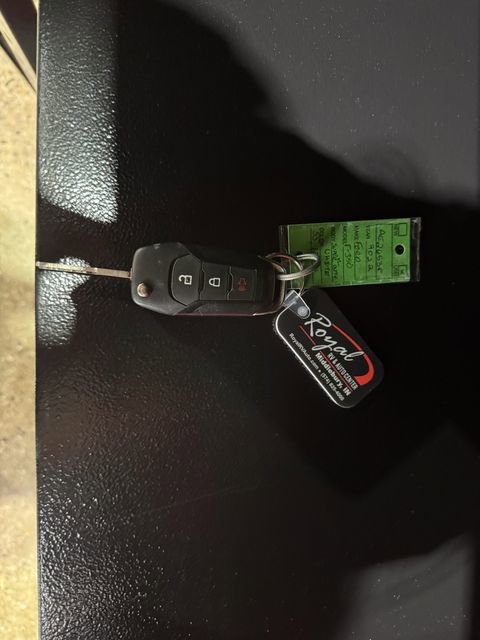 Used 2022 Ford F350 XL w/ Power Equipment Group image 27