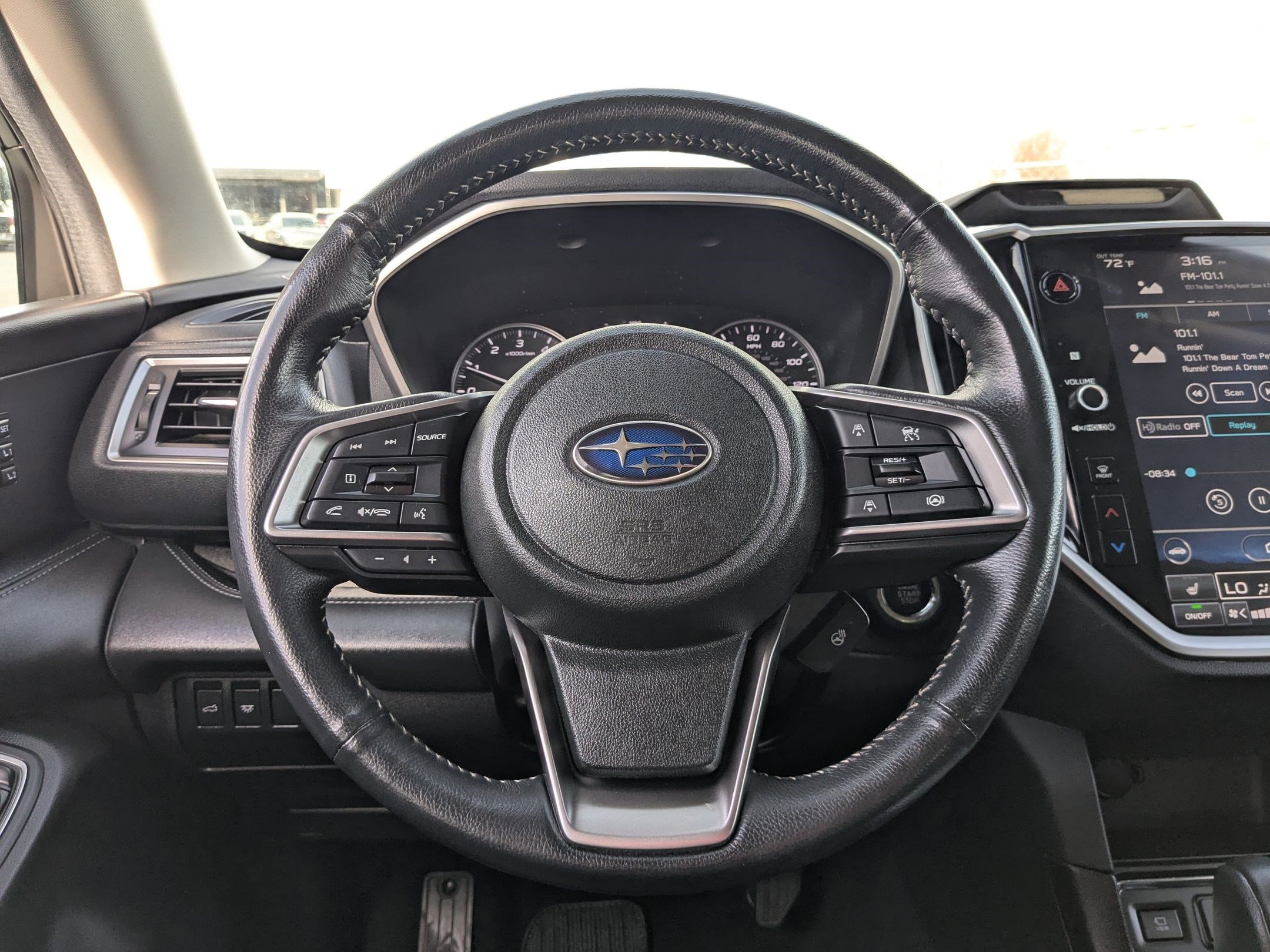 Used 2023 Subaru Ascent Limited w/ Technology Package image 16
