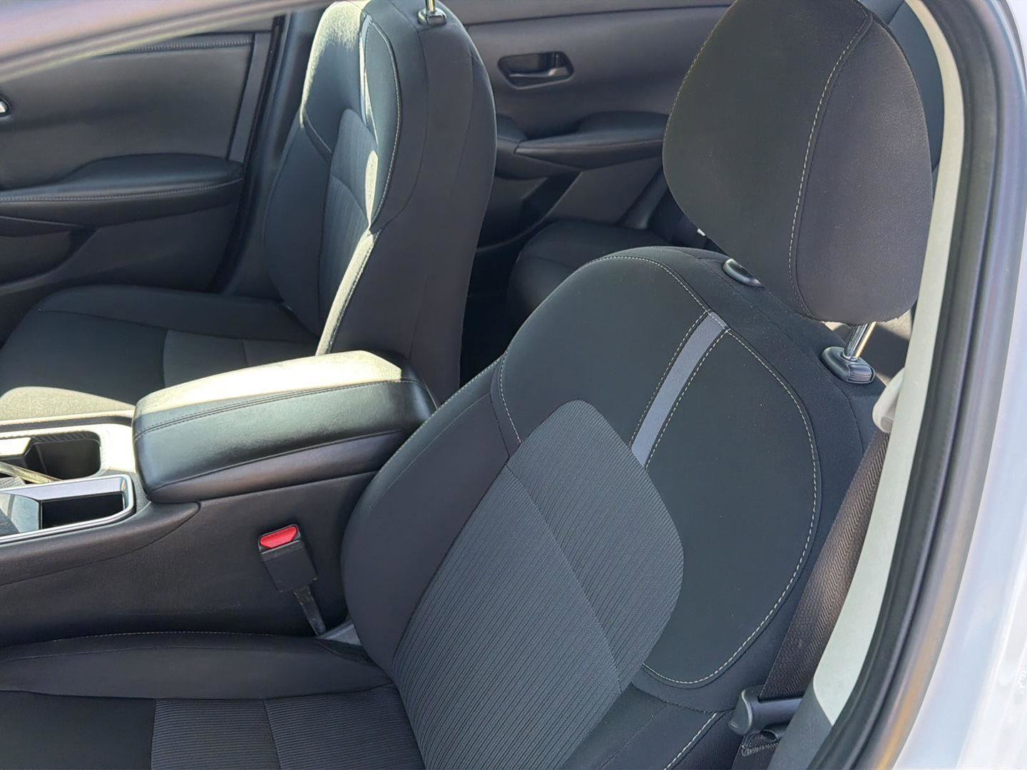 Used 2024 Nissan Sentra SV image 28