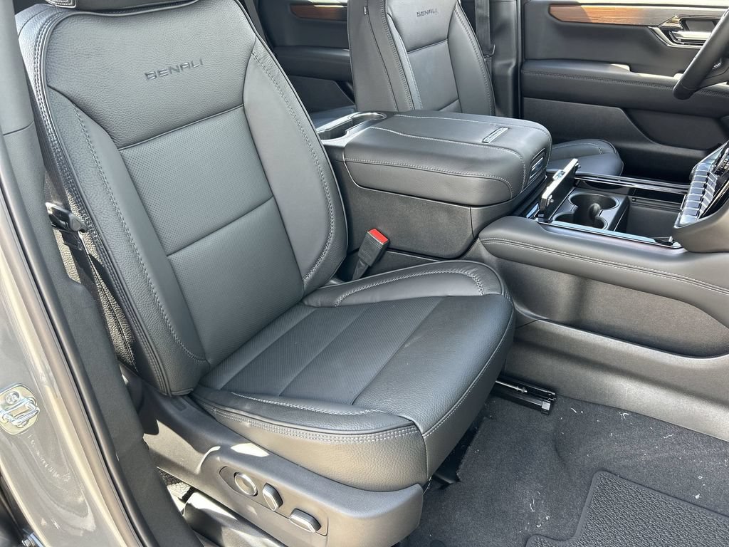 New 2026 GMC Yukon Denali AWD/4WD image 28