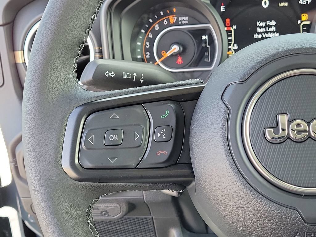 New 2026 Jeep Gladiator Sport AWD/4WD image 24