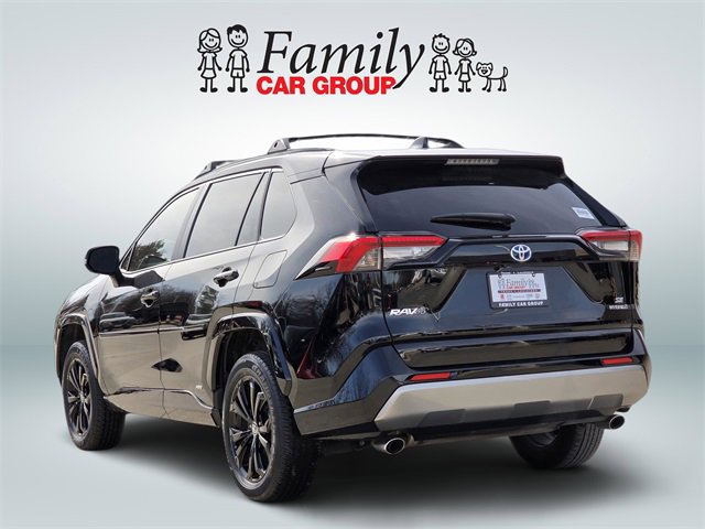 Used 2023 Toyota RAV4 SE w/ Convenience Package image 3