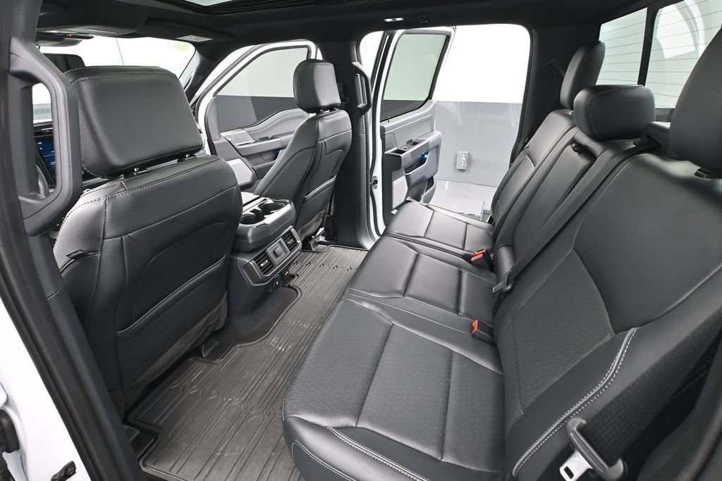 Used 2024 Ford F150 Lariat AWD/4WD image 31