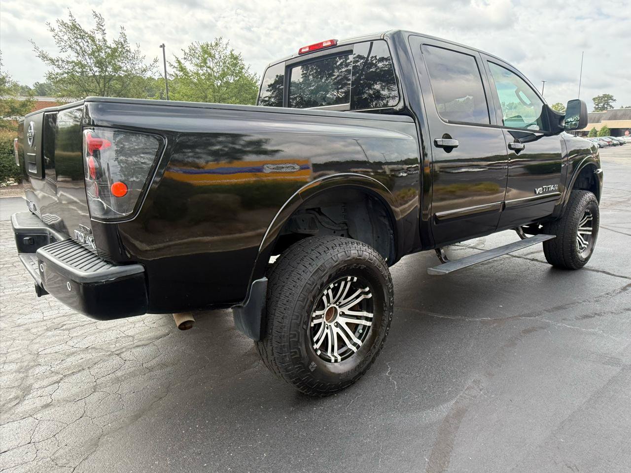 Used 2011 Nissan Titan PRO-4X w/ Pro-4x Technology Pkg AWD/4WD image 6