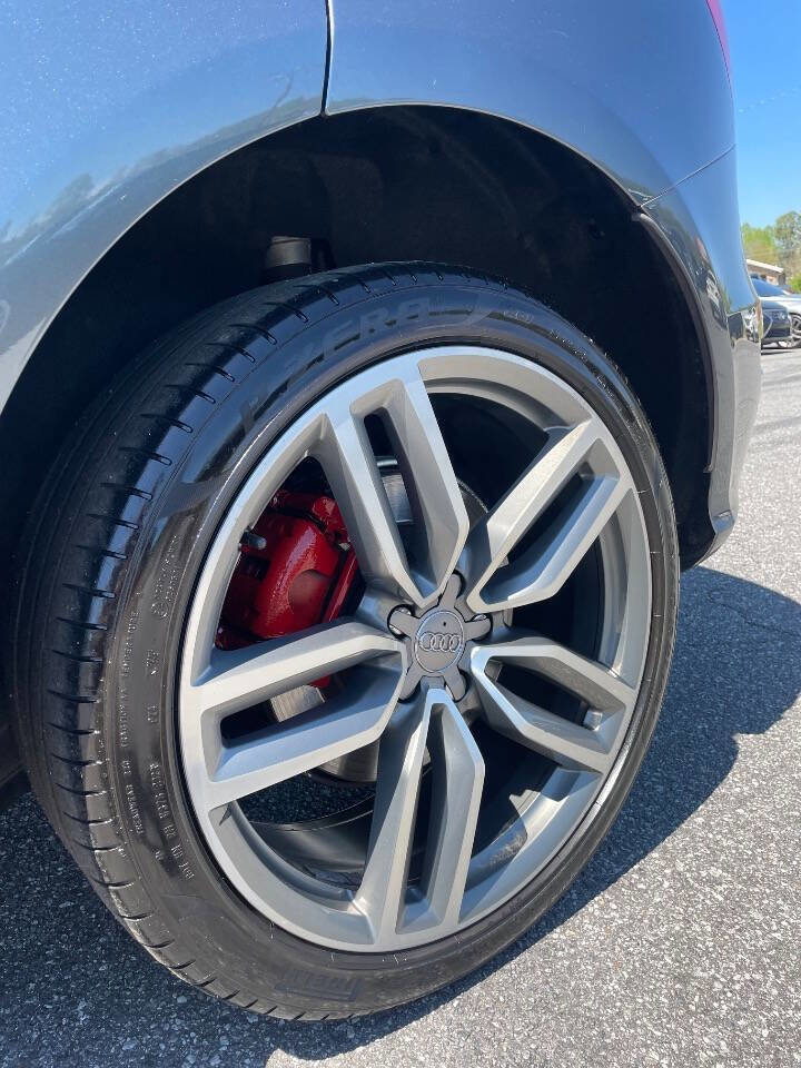 Used 2015 Audi SQ5 Premium Plus w/ Technology Package AWD/4WD image 12