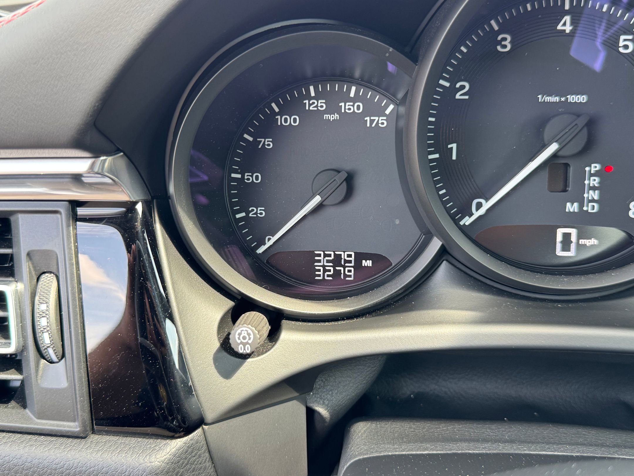 Certified 2026 Porsche Macan image 31