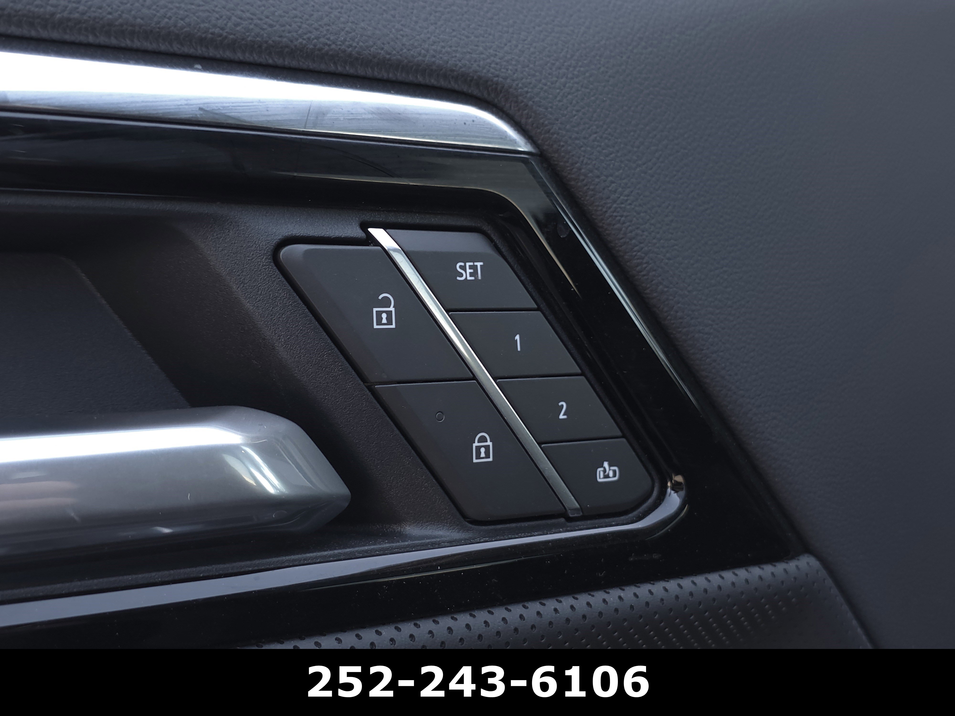 Used 2025 GMC Sierra EV Denali AWD/4WD image 11