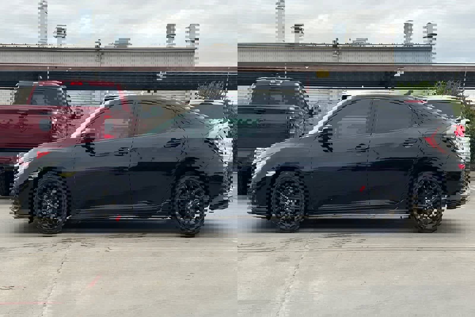 Used 2018 Honda Civic Sport image 6