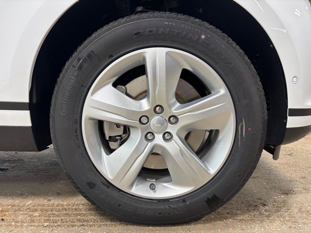 New 2026 Land Rover Range Rover Velar S image 11