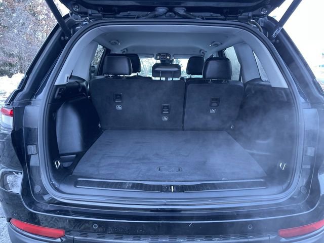 Used 2023 Jeep Grand Cherokee Limited w/ Luxury Tech Group II image 26