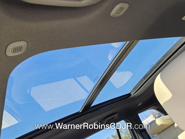 New 2025 Jeep Grand Cherokee Limited w/ Luxury Tech Group II image 19