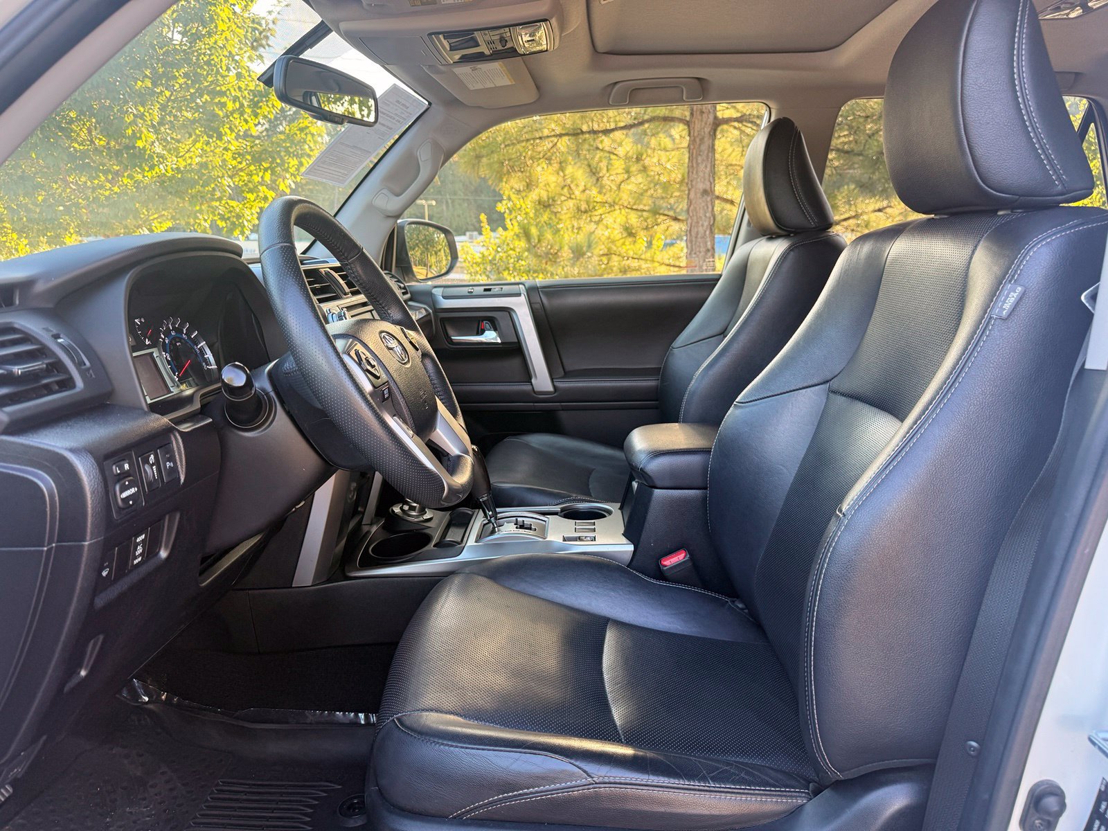 Used 2019 Toyota 4Runner Limited AWD/4WD image 34