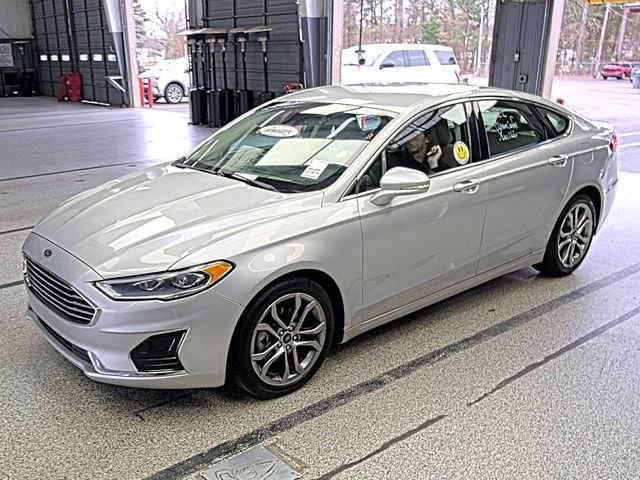 Used 2019 Ford Fusion SEL image 3