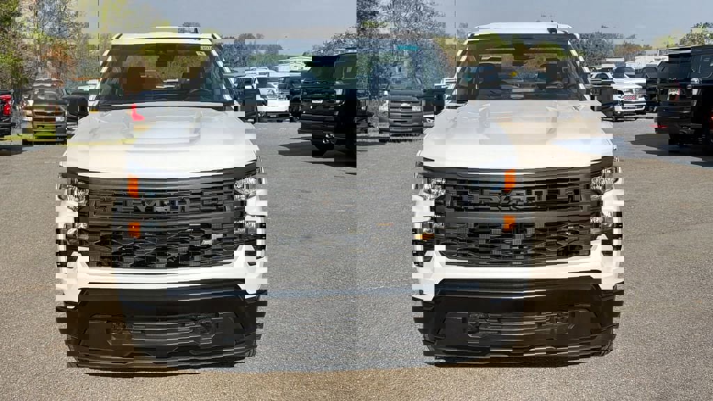 New 2026 Chevrolet Silverado 1500 W/T image 2
