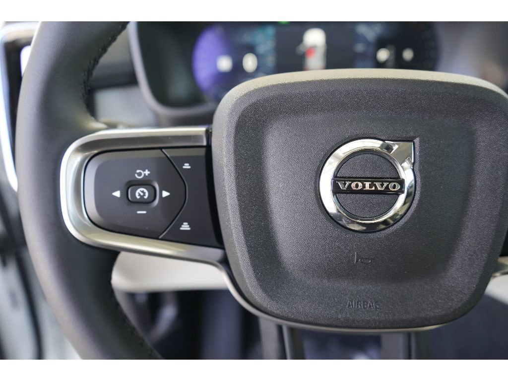 New 2026 Volvo XC40 B5 Ultra w/ Climate Package image 14