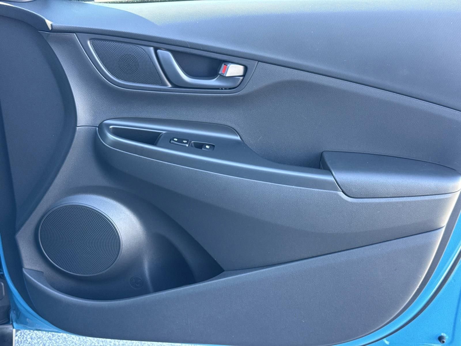 Used 2023 Hyundai Kona SEL w/ Cargo Package image 24