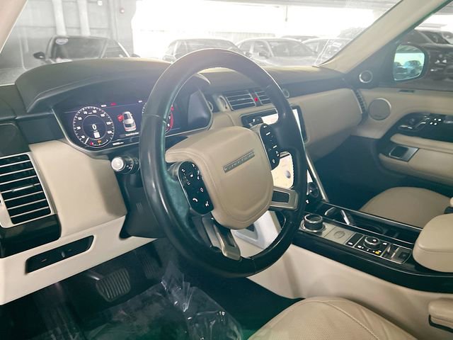 Used 2019 Land Rover Range Rover HSE image 11