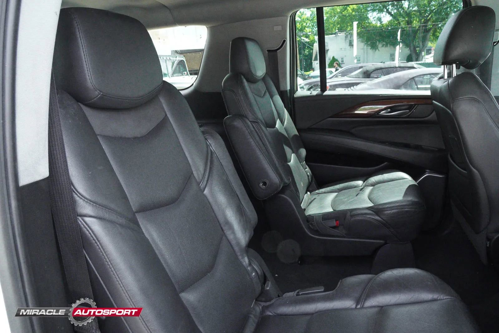 Used 2018 Cadillac Escalade ESV Premium Luxury AWD/4WD image 40