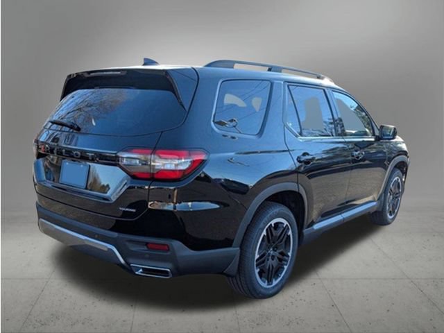 New 2026 Honda Pilot Touring image 5