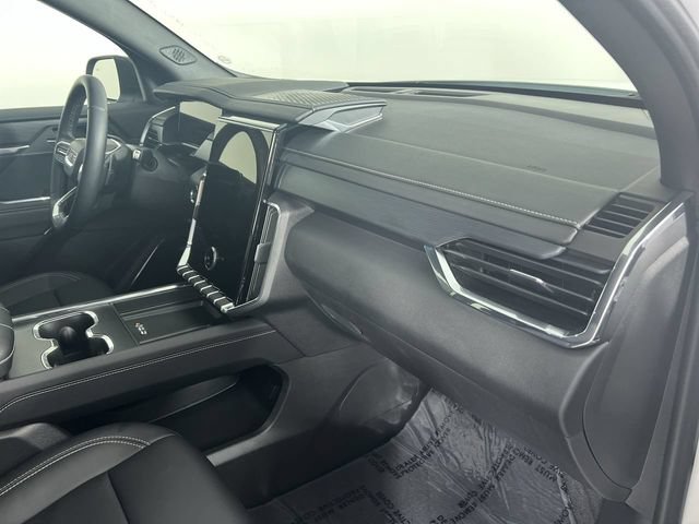 Used 2026 GMC Acadia Elevation w/ Black Edition FWD image 29
