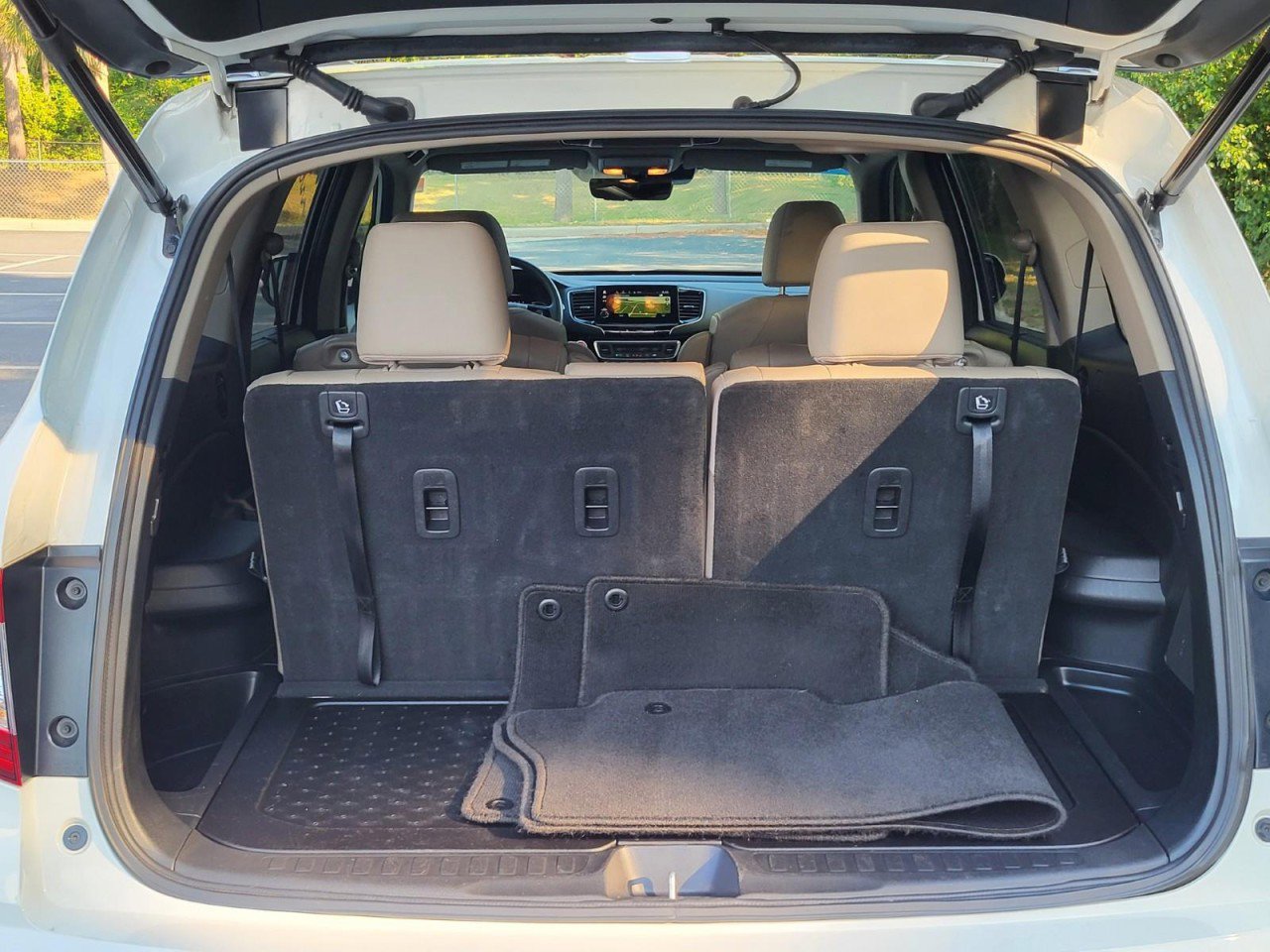 Used 2022 Honda Pilot Touring image 5