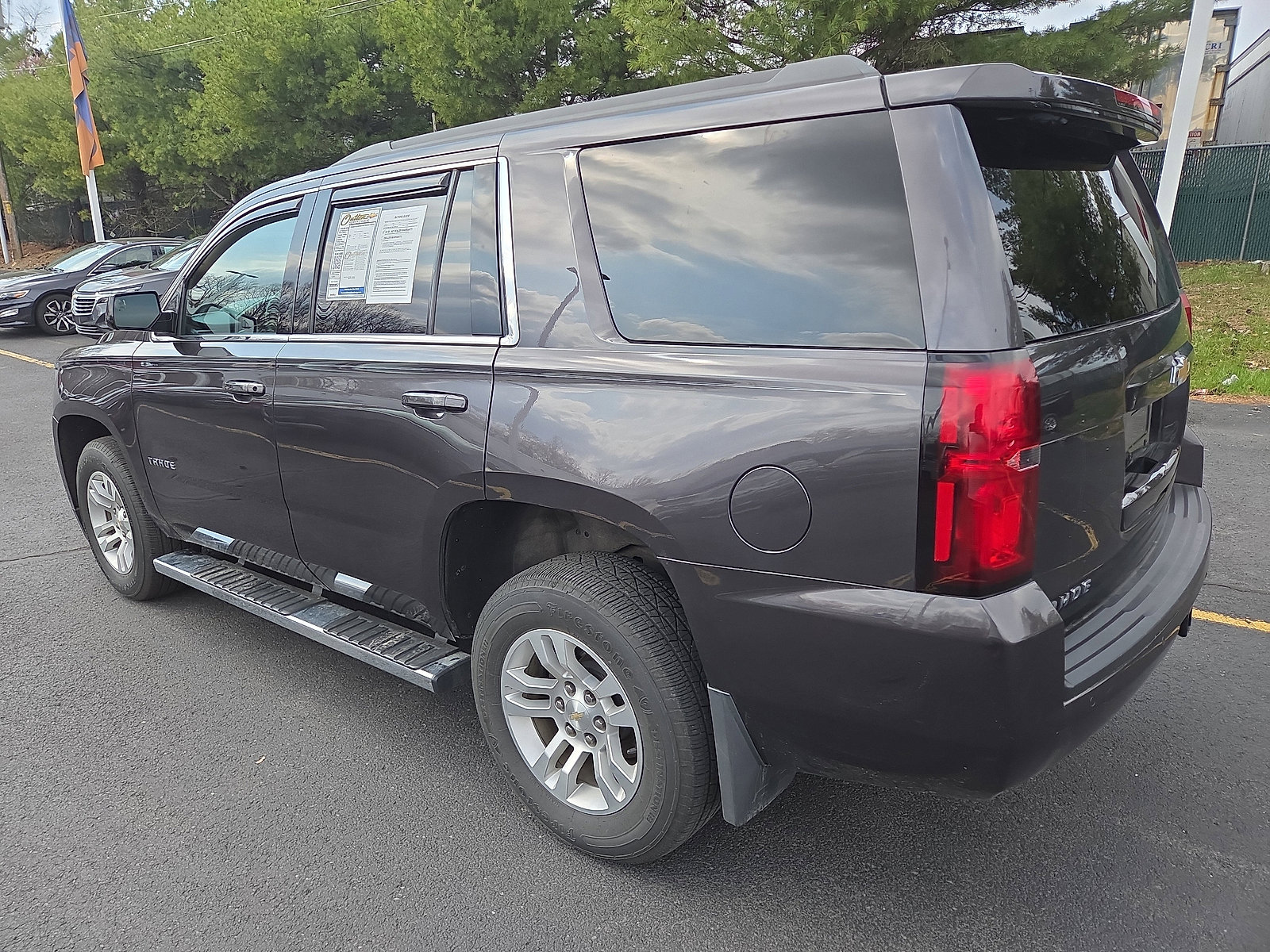 Used 2017 Chevrolet Tahoe LS w/ Enhanced Driver Alert Package image 5