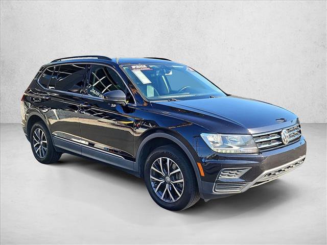Used 2020 Volkswagen Tiguan SE w/ Panoramic Sunroof Package FWD image 3