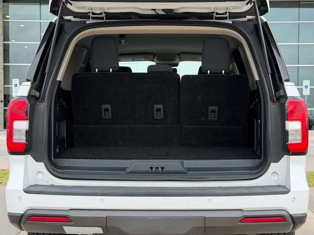 Used 2022 Ford Expedition XLT AWD/4WD image 25