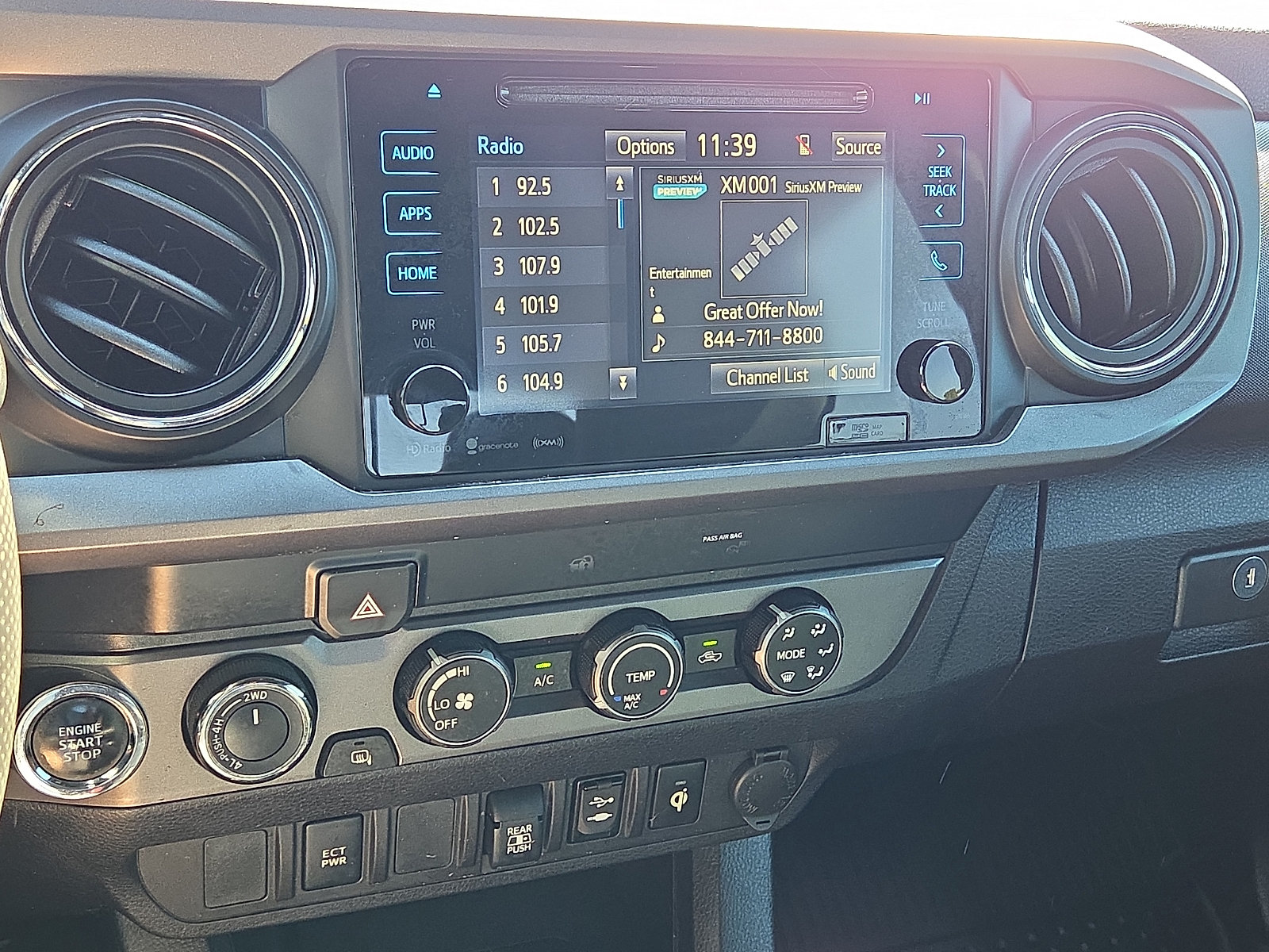 Used 2019 Toyota Tacoma TRD Sport AWD/4WD image 16