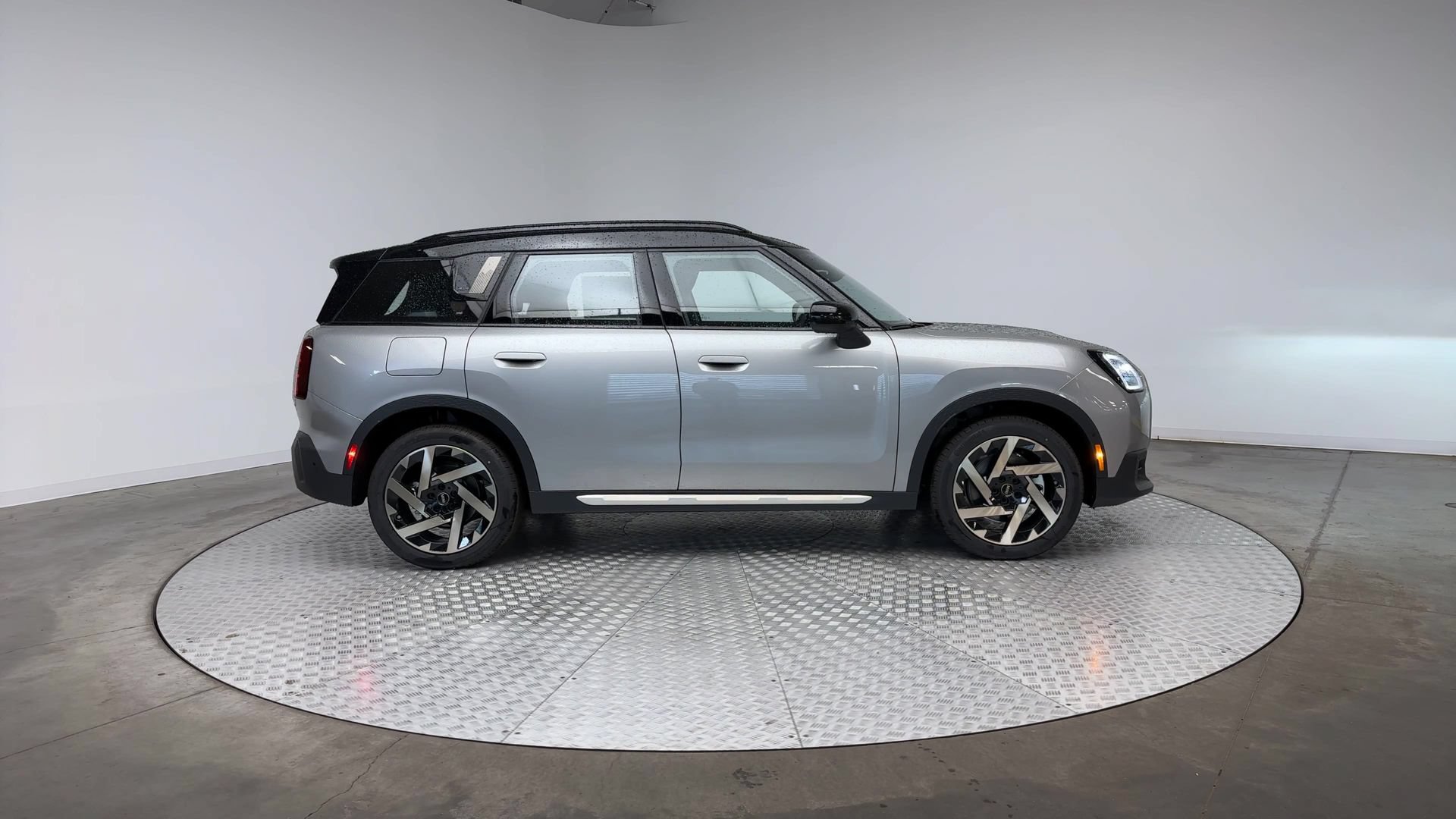 Certified 2026 MINI Cooper Countryman S AWD/4WD image 9