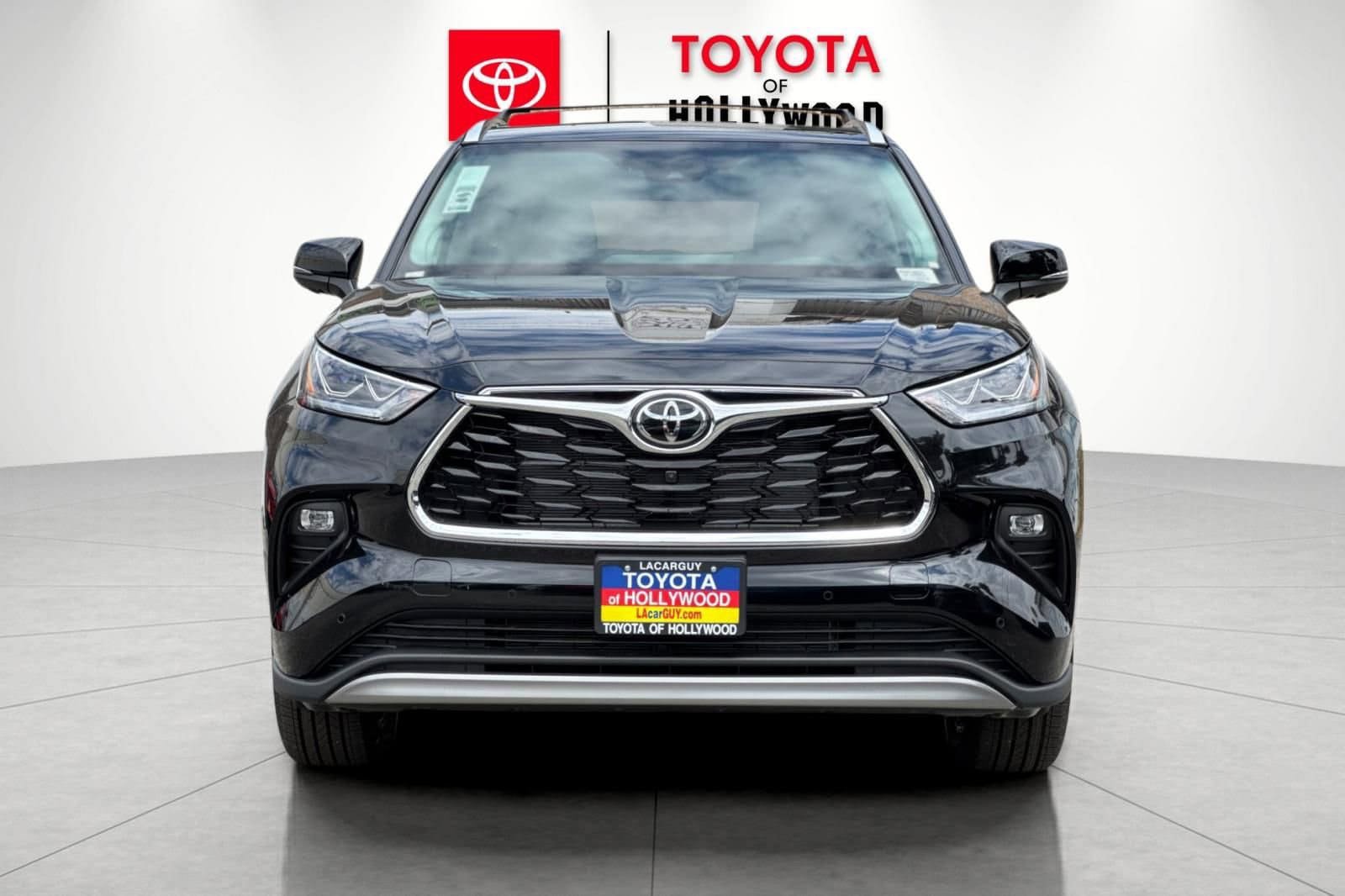 New 2026 Toyota Highlander Platinum AWD/4WD image 8